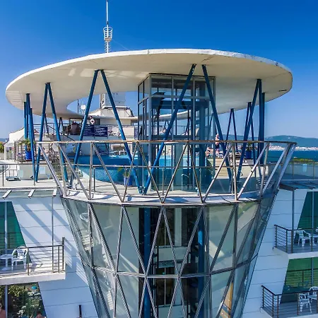 Sol Marina Palace (adults Only) ホテル 4*