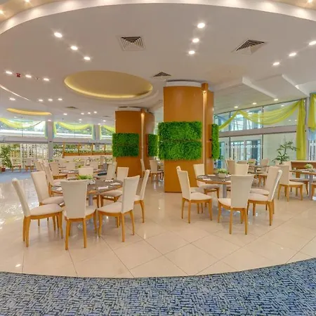Sol Marina Palace (adults Only) 4* ネセバル
