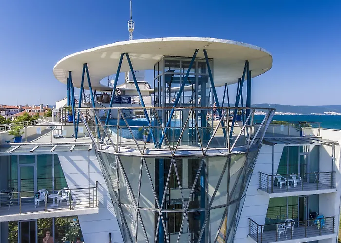 Marina Palace, Affiliated By Meliá